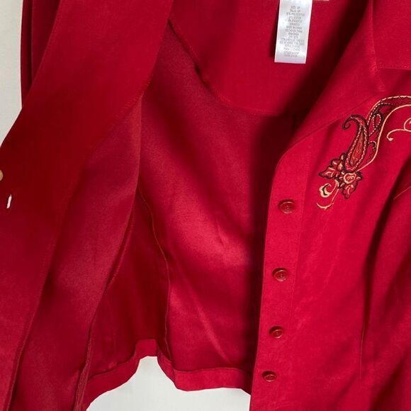 🔥3/$20🔥 Studio I Petite red embroidered blazer size 6P - Picture 6 of 9